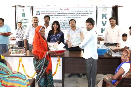 KVK के माध्यम से महिलाओ नें सीखा एक्वेरियम बनाने का हुनर